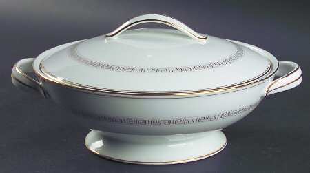 Athena Round Covered Vegetable