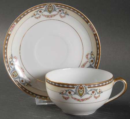 Atlanta Flat Cup & Saucer Set