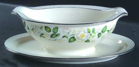 Atlanta Gravy Boat with Attached Underplate