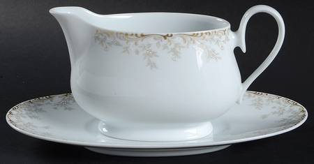 Aubusson Gravy Boat & Underplate