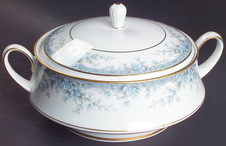 Avalon Round Covered Vegetable