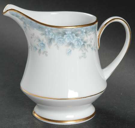 Avalon Creamer