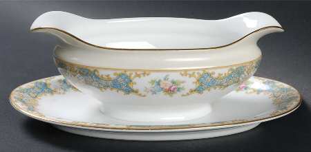 Avalon Gravy Boat with Attached Underplate