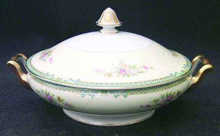 Avon Round Covered Vegetable