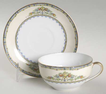 Avril Flat Cup & Saucer Set