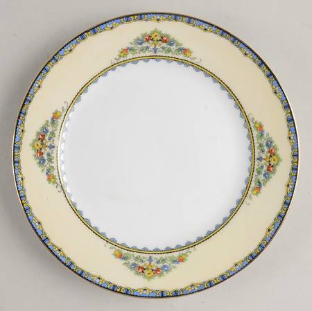 Avril Salad Plate
