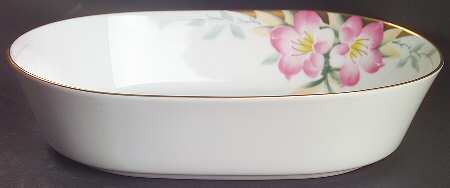 Azalea 9" Oval Vegetable Bowl