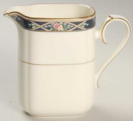 Azure Garden Creamer
