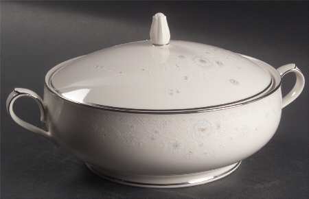 Baldwin Round Covered Vegetable