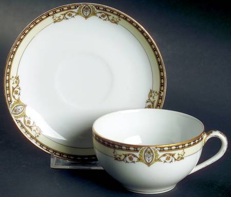 Bancroft Flat Cup & Saucer Set