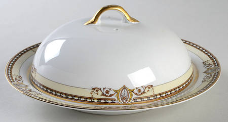 Bancroft Muffin Dish & Lid