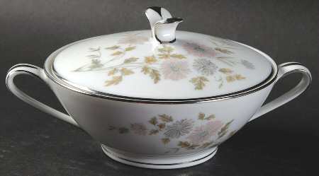 Barbara Sugar Bowl & Lid