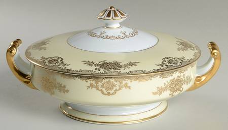 Barbizon Round Covered Vegetable