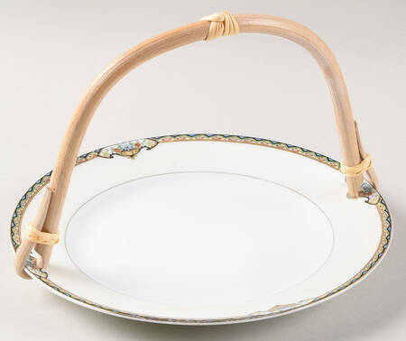 Baroda 5 3/8"-5 5/8" Bamboo Handled Serving Plate  HC