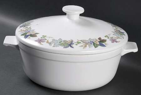 Barossa 2 Qt Round Covered Casserole