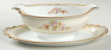 Barrick Gravy Boat with Attached Underplate