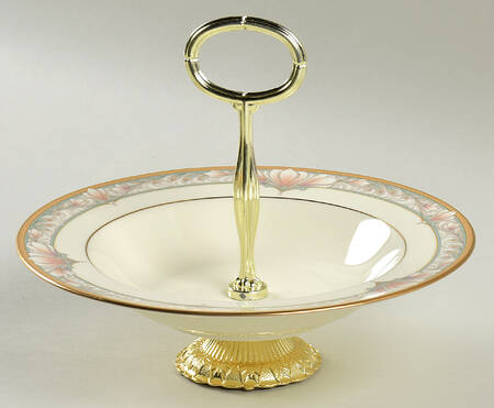 Barrymore 6"-7" Handled Footed Nut Dish HC