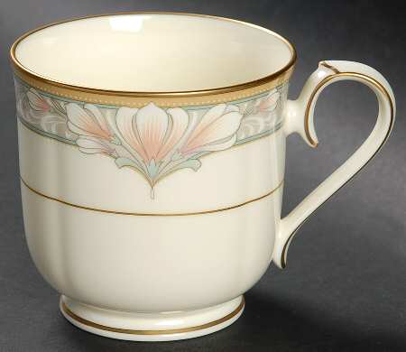 Barrymore Footed Cup