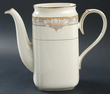 Noritake Barrymore Creamer - 8 Oz (236 Ml) Porcelain Creamer With Gold Trim, Classic Round Shape, White - View #2