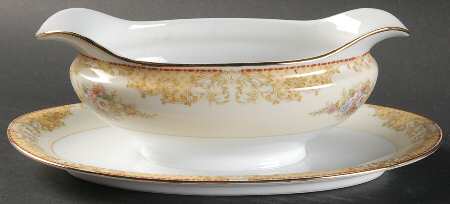 Batista Gravy Boat with Attached Underplate