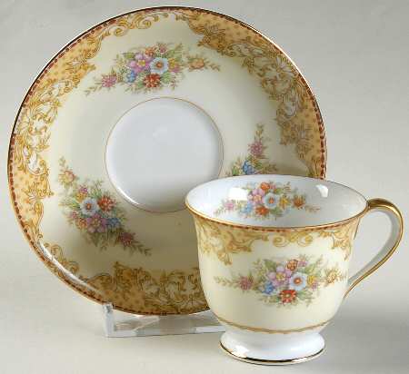 Batista Footed Demitasse Cup & Saucer Set