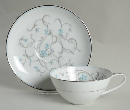 Beaumont Flat Cup & Saucer Set