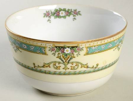 Beauvais Cranberry Bowl
