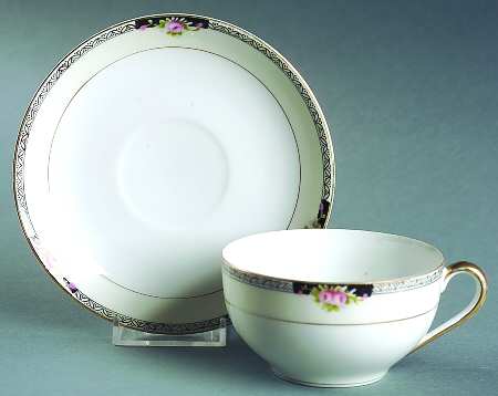 Beechmont Flat Cup & Saucer Set