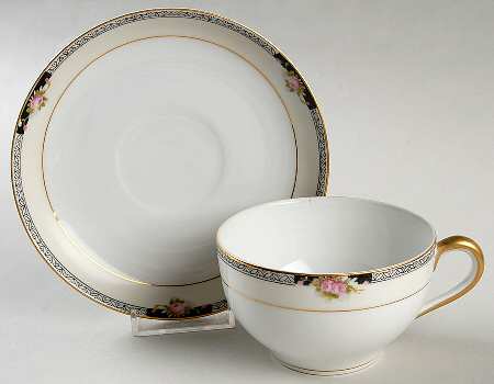 Beechmont Oversized Cup & Saucer Set