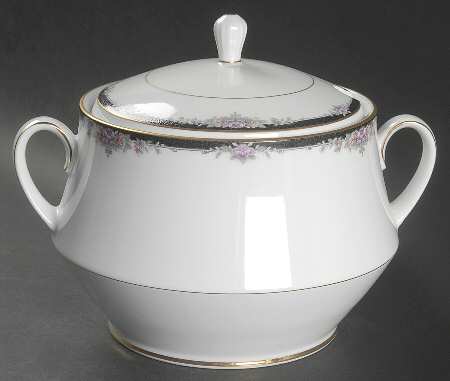 Belle Empress Tureen &  Lid