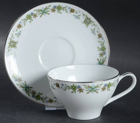 Beguine Flat Cup & Saucer Set