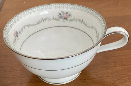 Belfort Footed Cup