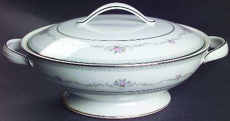 Belfort Round Covered Vegetable