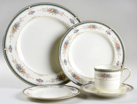 Bellcrest 5 Piece Place Setting
