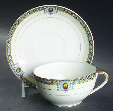 Bellefonte Flat Cup & Saucer Set