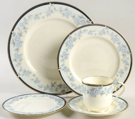 Bellefonte 5 Piece Place Setting