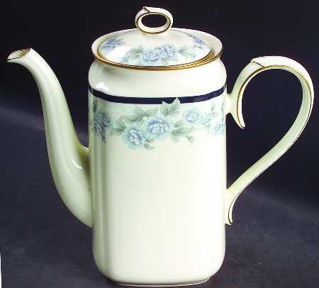 Bellefonte Coffee Pot & Lid