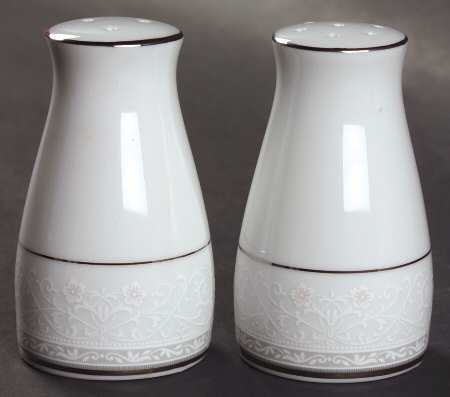 Bellville Salt & Pepper Set
