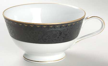 Benedicta Footed Cup