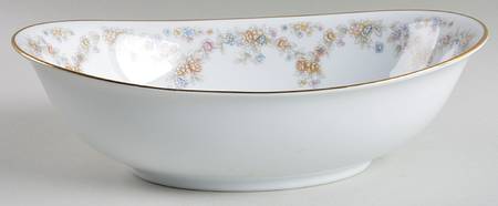 Benita 10" Oval Vegetable Bowl