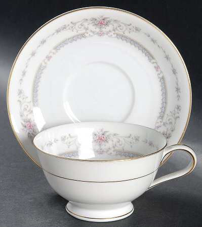 Benton Footed Cup & Saucer Set