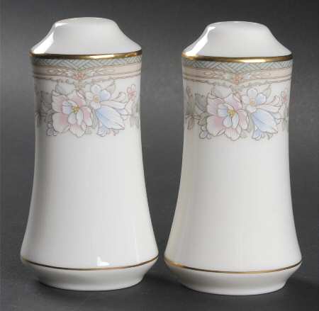 Bentley Salt & Pepper Set