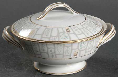 Berkeley Sugar Bowl & Lid