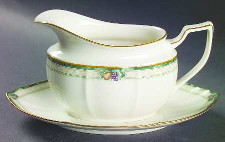 Berringer Gravy Boat & Underplate