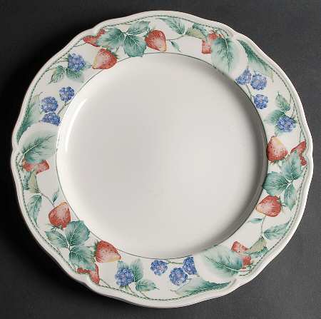 Berryvine 12" Chop Plate (Round Platter)