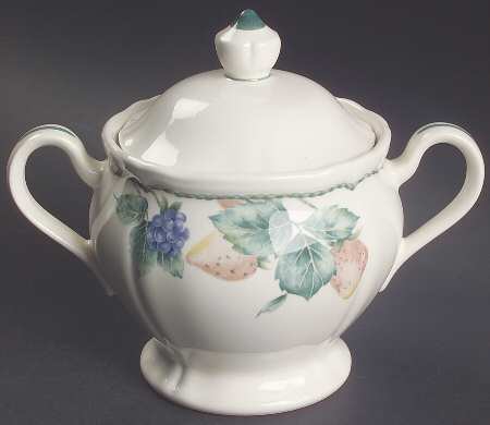 Berryvine Sugar Bowl & Lid