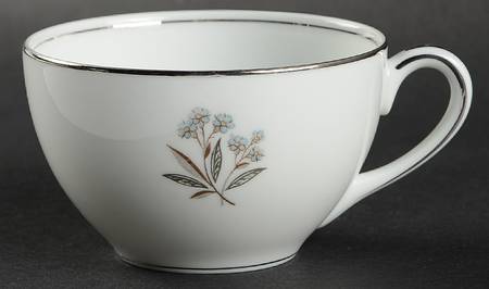 Bessie Flat Cup