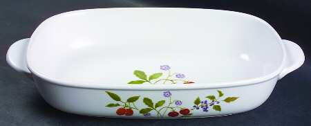 Berries 'n Such 9" Oval Baker/Vegetable Bowl