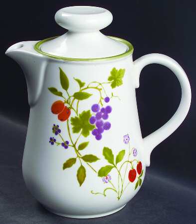Berries 'n Such Coffee Pot & Lid