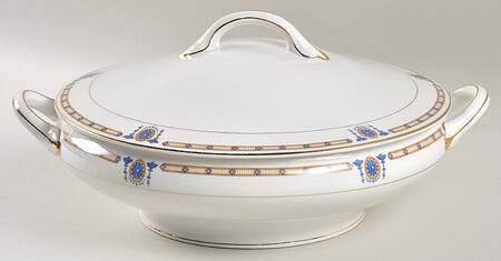 Beverly  Round Covered Vegetable